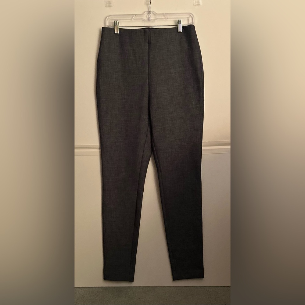 LOFT woman’s blue denim color side zip pants. High waist, skinny style. Size 8T